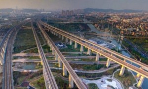 万代《​狂战传说复刻版》遭玩家痛骂！画面几乎没变